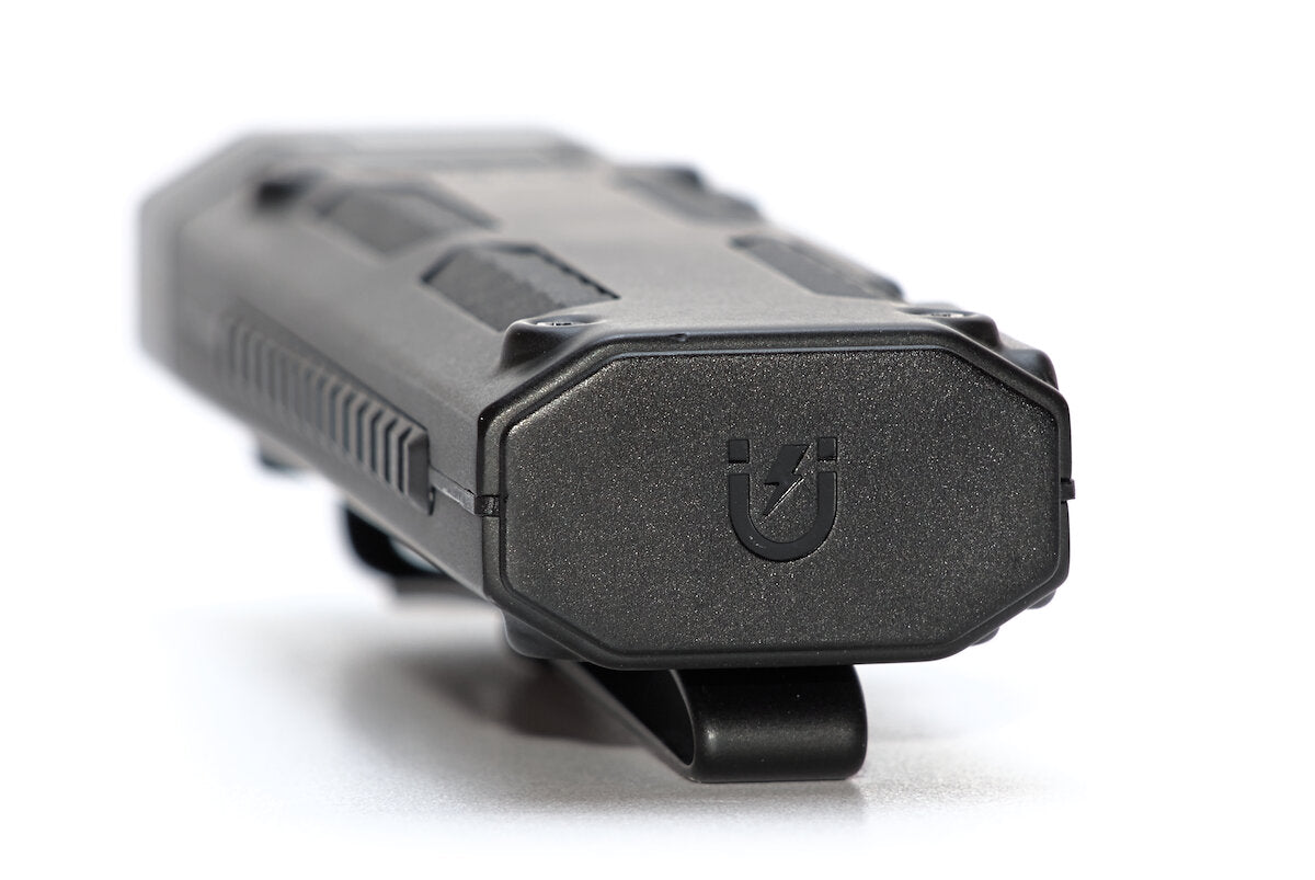 Nitecore EDC09 flashlight tail-end close-up
