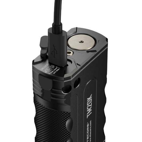 Nitecore TM20K charging port