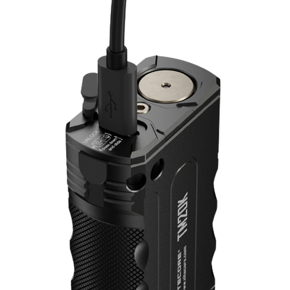 Nitecore TM20K charging port